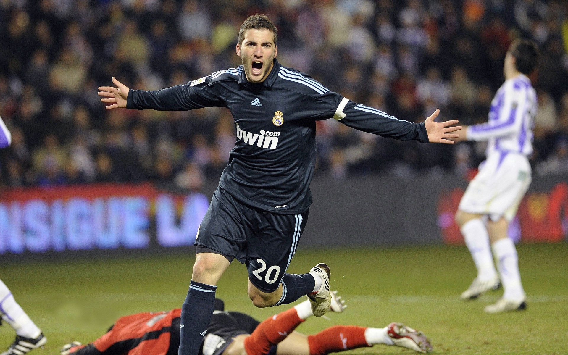 世界杯：阿根廷主帅斯卡洛尼从“临时工”到世界冠军 用事实回击质疑